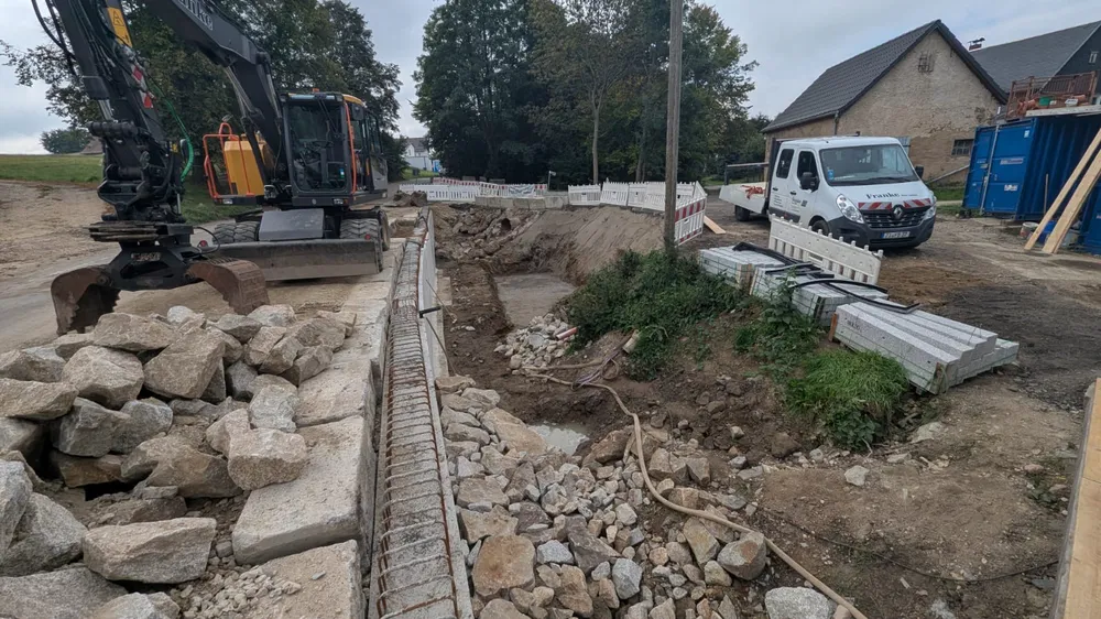 Herwigsdorf S 143 - Stützmauersanierung